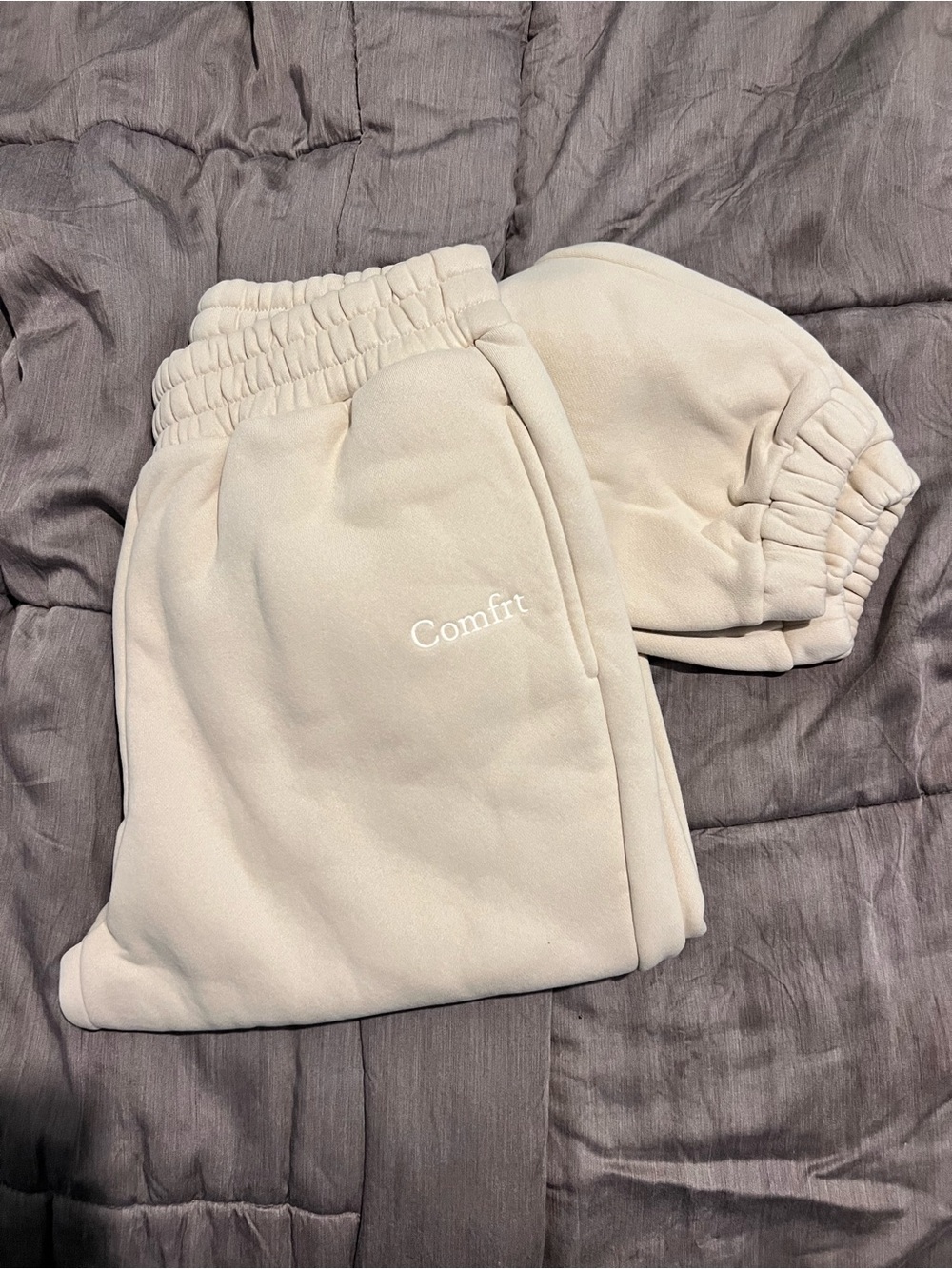 Comfrt Joggers bone